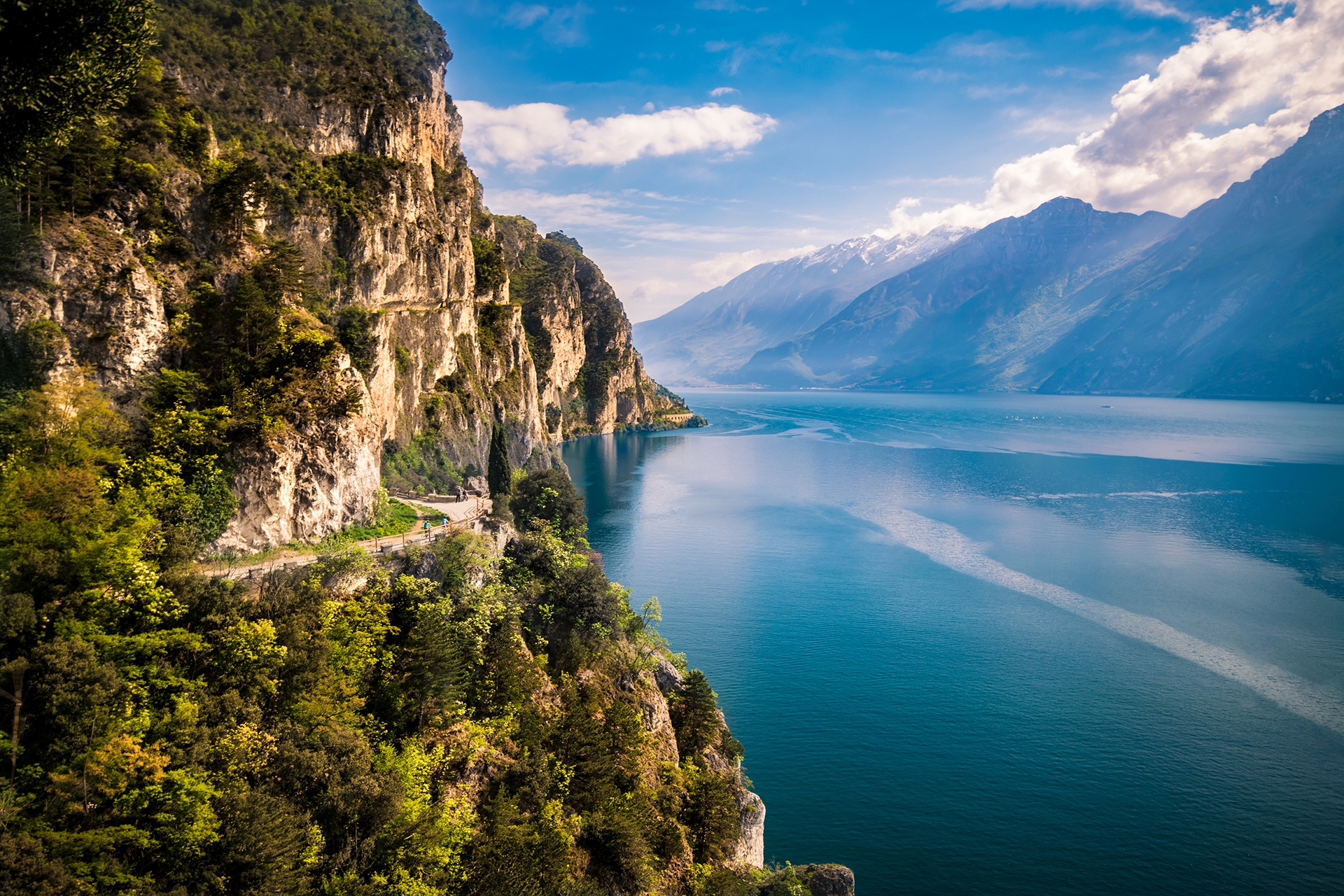 Travelling with a group to Italy's Lake Garda